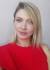 Anastasia, (42), aus Osteuropa ist Single