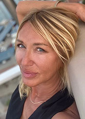 Iryna, (57), aus Osteuropa ist Single