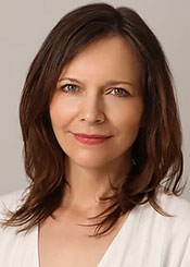 Anna, (46), aus Osteuropa ist Single