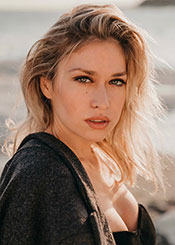 Partnervermittlung Ukraine: Kristina auf Partnersuche Ukrainische Frauen - Kristina sucht einen Lebenspartner