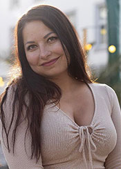 Marina, (32), aus Osteuropa ist Single