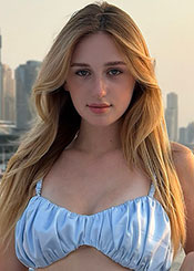 Eve, (28), aus Osteuropa ist Single