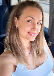 Natalia, (40), de Europa del Este es soltera
