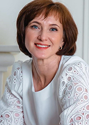 Olena, (47), aus Osteuropa ist Single