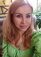Natalia, (48), de Europa del Este es soltera