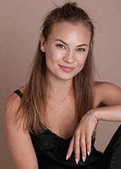 Partnervermittlung Ukraine: Anna auf Partnersuche Ukrainische Frauen - Anna sucht einen Lebenspartner
