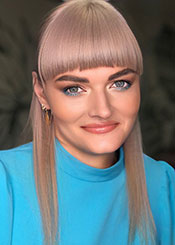 Alyona, (32), aus Osteuropa ist Single