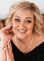Valentina, (59), aus Osteuropa ist Single