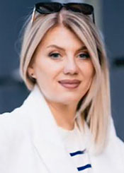 Ruslana, (49), aus Osteuropa ist Single
