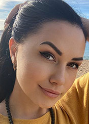 Partnervermittlung Ukraine: Anna auf Partnersuche Ukrainische Frauen - Anna sucht einen Lebenspartner