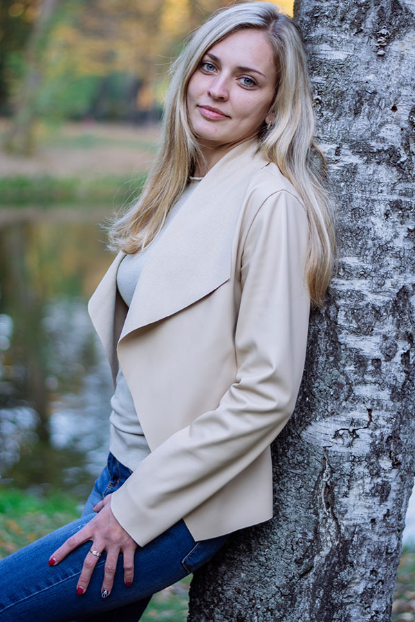 Ehevermittlung Ukraine, Foto von Lilia aus Dolyna - Ukraine, Foto 3 Lilia - Partnervermittlung Ukraine, Foto 3