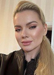 Galyna, (45), aus Osteuropa ist Single