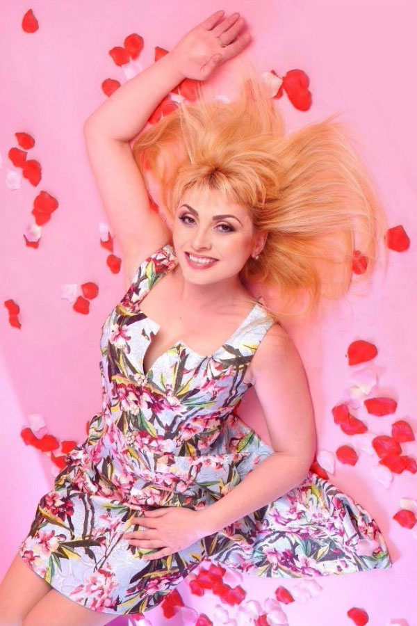 Partneragentur Ukraine, Foto von Lidia aus Kharkov - Ukraine, Foto (4) Ukrainische Frauen Partnervermittlung Lidia eine hübsche ukrainische Frau, Foto (4)