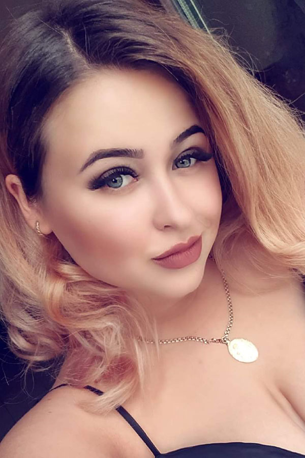 Partneragentur Ukraine, Foto von Karina aus Kiew - Ukraine, Foto (2) Ukrainische Frauen Partnervermittlung Karina eine hübsche ukrainische Frau, Foto (2)