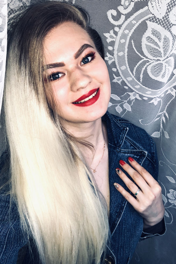 Partneragentur Ukraine, Foto von Anastasia aus Kharkov - Ukraine, Foto (1) Ukrainische Frauen Partnervermittlung Anastasia eine hübsche ukrainische Frau, Foto (1)