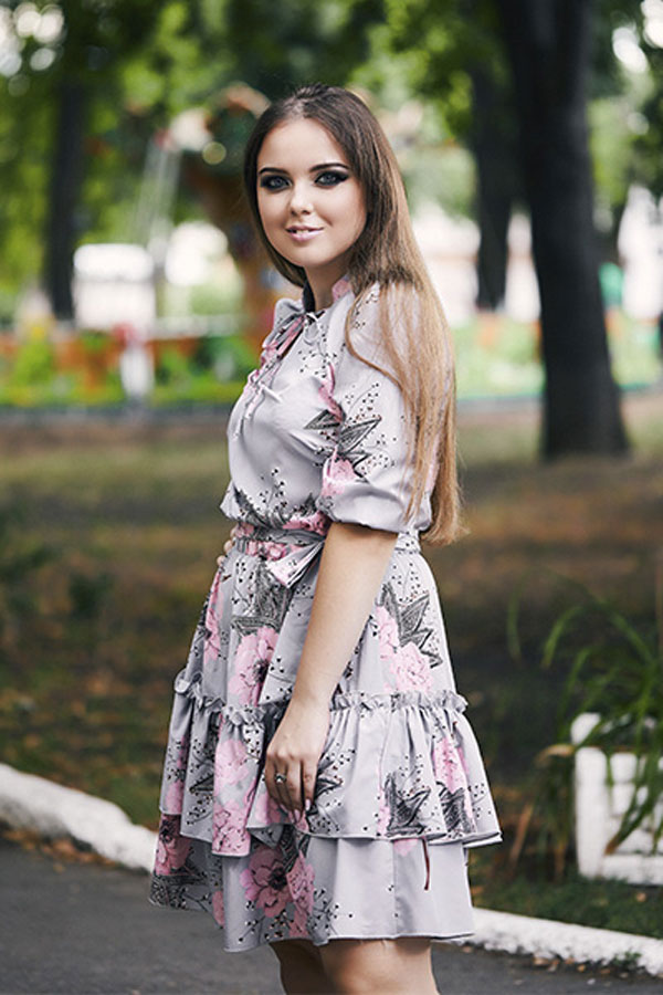Partneragentur Ukraine, Foto von Ludmila aus Poltava - Ukraine, Foto (6) Ukrainische Frauen Partnervermittlung Ludmila eine hübsche ukrainische Frau, Foto (6)