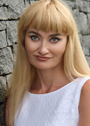 Yulia eine ukrainische Frau